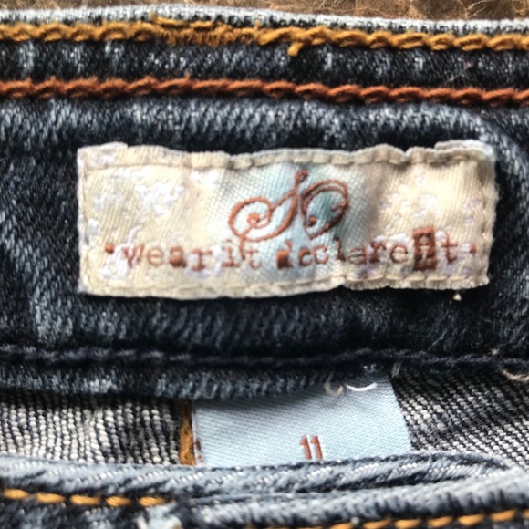 🎉Sale🎉SO “wear it declare it” Boot Cut  Jeans - Picture 2 of 3